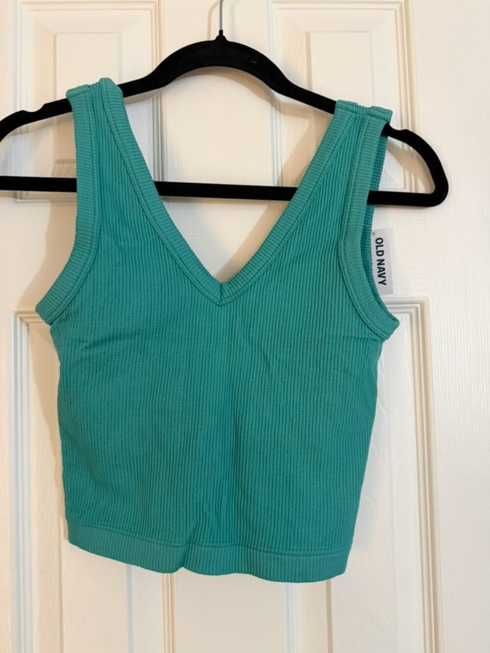 NWT Old Navy Exhale Seamless V-Neck Rib Tank Size Medium in Teal